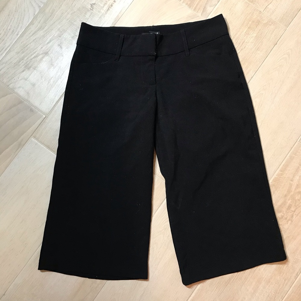 Black dress capris